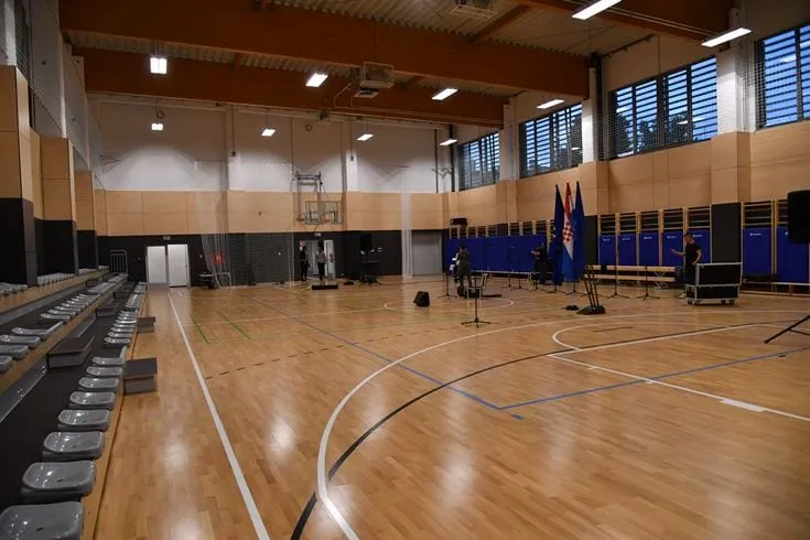 Sportska dvorana OŠ Tina Ujevića